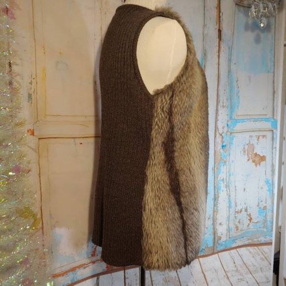 JJ Basics faux fur sleeveless  sweater vest /size M / shades of brown - Picture 6 of 7